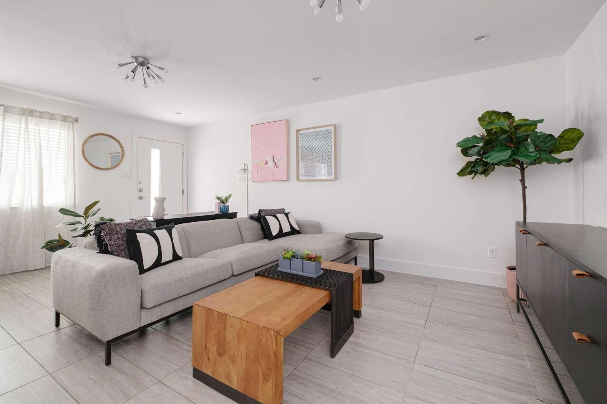 Chic Clarksville 2Br Condo Near Downtown Остин Экстерьер фото